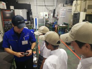 豊春中学校　生徒　職業インタビュー